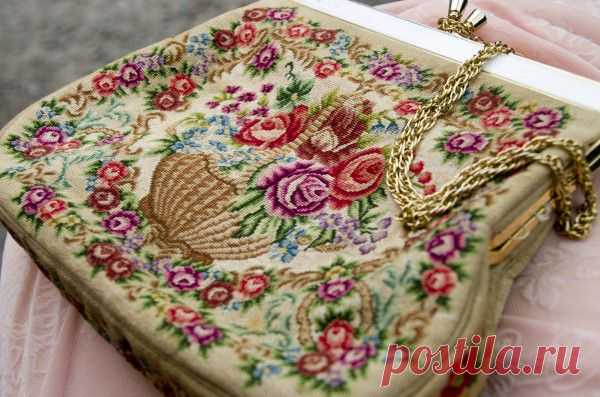 винтажная сумочка с потрясающей вышивкой