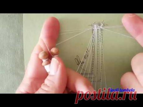 Merletto a tombolo - Angolo a Punto Gigliuccio