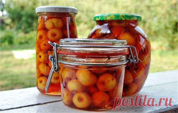 Яблоки в собственном соку на зиму: фрукты, которые консервируются сами | Краше Всех Кому принадлежит открытие этого вида заготовок, неизвестно, но за изобретение – оценка 