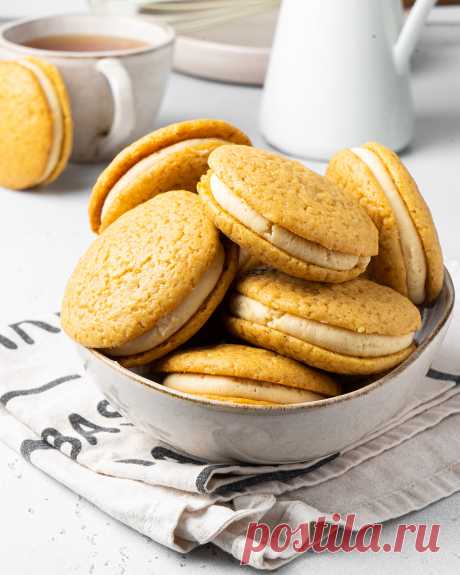 Сэндвич из бисквитов «Карамельный Whoopie» | Andy Chef (Энди Шеф) — блог о еде и путешествиях, пошаговые рецепты, интернет-магазин для кондитеров |