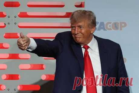 Суд в США снял наложенный на Трампа запрет на высказывания. Федеральный апелляционный суд в США временно снял ограничения, наложенные на бывшего президента США Дональда Трампа. В соответствии с судебным запретом, Трампу запрещалось высказываться в отношении свидетелей, прокуроров и сотрудников суда, задействованных в деле о пересмотре президентских выборов 2020 года.