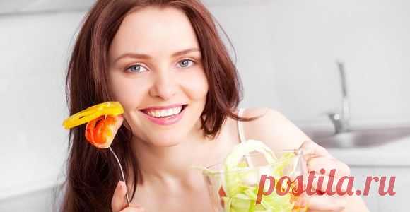 13 закусок с низким содержанием углеводов Иногда кажется, что все продукты питания, которые можно использовать для перекусов, состоят только из одного ингредиента, который вы должны ограничивать: углеводов. Однако если вы хорошо посмотрите, то обнаружите много других вкусных и полезных вариантов для перекуса. Мы приведем вам некоторые примеры.

 