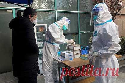 Попова высказалась о возможной утечке COVID-19 из институтов в Ухане. Руководитель Роспотребнадзора Анна Попова высказалась о возможной утечке COVID-19 из институтов в китайском Ухане. По ее словам, ничего запретного в научных учреждениях не могли изучать. Предположение о том, что в институтах Уханя «потеряли» коронавирус, выглядит совершенно невозможным, отметила она.