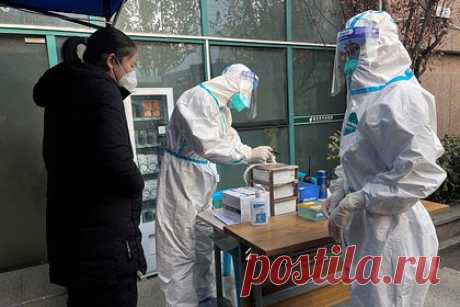 Попова высказалась о возможной утечке COVID-19 из институтов в Ухане. Руководитель Роспотребнадзора Анна Попова высказалась о возможной утечке COVID-19 из институтов в китайском Ухане. По ее словам, ничего запретного в научных учреждениях не могли изучать. Предположение о том, что в институтах Уханя «потеряли» коронавирус, выглядит совершенно невозможным, отметила она.