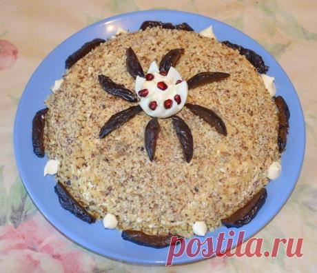 Салат Чёрный Принц с курицей и черносливом рецепт с фото пошагово - 1000.menu