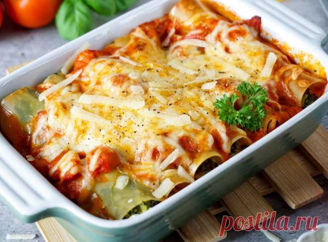 Cannelloni mit Spinat und Frischkäsefüllung Mein einfaches Rezept für Cannelloni mit Spinat ist ein super Familienessen. Hol dir hier das Rezept für Cannelloni: