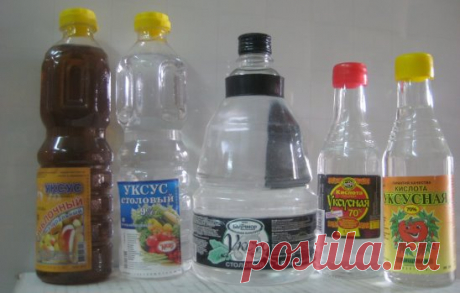 Чтобы получить столовый уксус из 70%-ной уксусной кислоты, нужно соблюсти следующие пропорции: 
9%-ный уксус — 1 ложка кислоты на 7 ложек воды; 
6%-ный уксус — 1 ложка кислоты на 11 ложек воды; 
3%-ный уксус — 1 ложка кислоты на 20 ложек воды. 
И наоборот, можно получить из столового уксуса 70%-ную уксусную кислоту, но при этом нужно уменьшить количество воды, указанное в рецепте, почти на столько, сколько уксуса вы добавляете. 
Формулы расчета просты: 
1 ложка кислоты = 8...