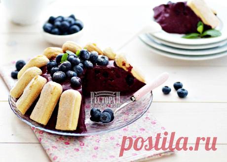 Шарлотт с черникой.