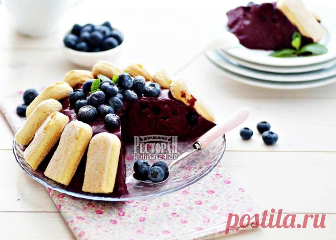 Шарлотт с черникой.