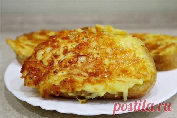 Горячие бутерброды с картошкой - Кулинарная страница

Это блюдо всегда выручает в трудные минуты. Ингредиенты для него есть практически всегда и у всех, но не смотря на свой простой и недорогой состав получается просто «пальчики оближешь».
