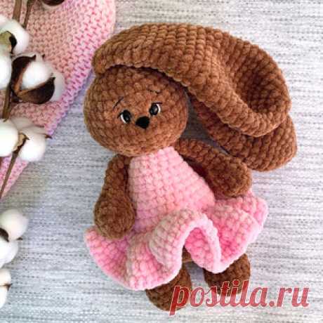Зайчик Мила амигуруми. Схемы и описания для вязания игрушек крючком! Бесплатный мастер-класс от Жанны Ивановой по вязанию плюшевого зайчика по имени Мила крючком. Высота вязаной игрушки около 30 см. Для изготовления так…