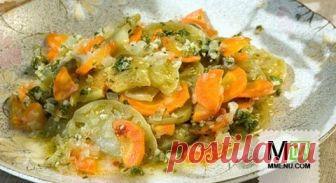 Зеленые помидоры с морковью и чесноком