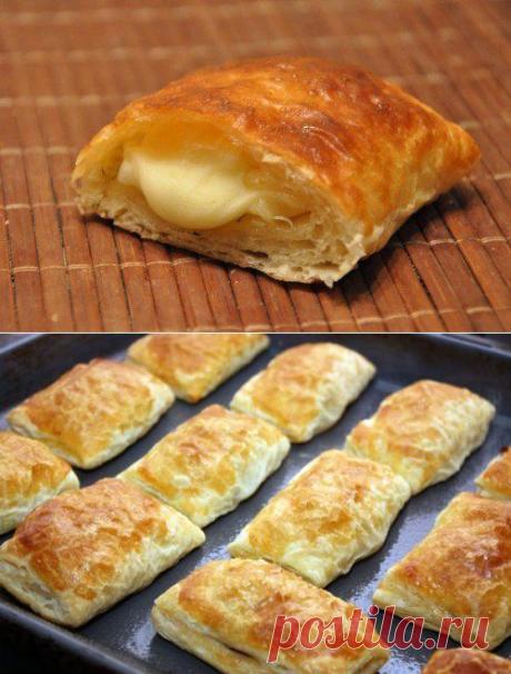 Пирожки из слоеного теста с интересными начинками