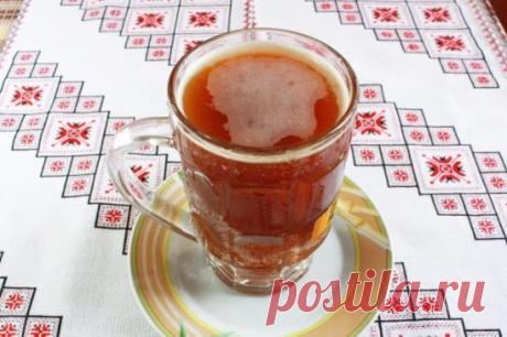 КВАС . КОТОРЫЙ ПРОДАЮТ В БОЧКАХ ЛЕТОМ ПОВСЮДУ