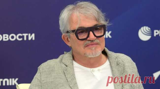 Дмитрий и Полина Дибровы развелись в мировом суде