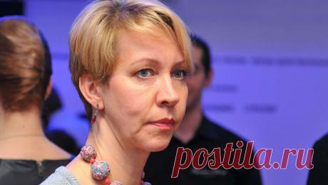 Лазарева расплакалась из-за бытовых проблем. Телеведущая Татьяна Лазарева в своем Telegram-канале призналась, что расплакалась из-за бытовых проблем. "Я что-то опять сегодня проснулась с утра грустная, поплакала даже", — написала она. По словам Лазаревой, она ...