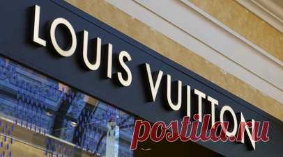 ANSA: бутик Louis Vuitton обокрали в Риме. Бутик Louis Vuitton ограбили в центре Рима в Италии. Неизвестные въехали в складское помещение магазина на машине. Читать далее