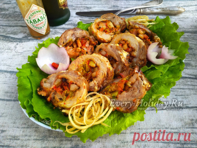 Мясной рулет праздничный в духовке, рецепт с фото