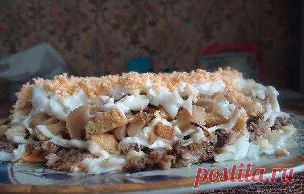 САЛАТ СО ШПРОТАМИ / Свежие рецепты
