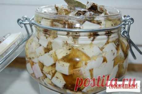Маринована бринза / Легкі закуски / Кукорама — смачні рецепти!