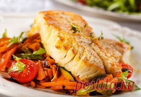 Рыба в духовке, запеченная с овощами – быстро, просто, недорого