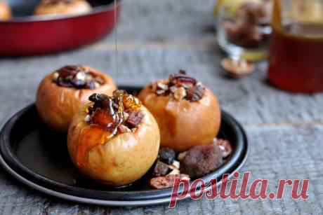 Осенние десерты без хлопот: шарлотка, запеченные яблоки, печенье с медом | Статьи (Огород.ru)