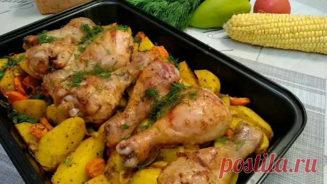Курица с картошкой в духовке – самые вкусные рецепты Разнообразные и очень вкусные рецепты приготовления курицы с картошкой в духовке. Простые и интересные, на каждый день и праздничный стол.