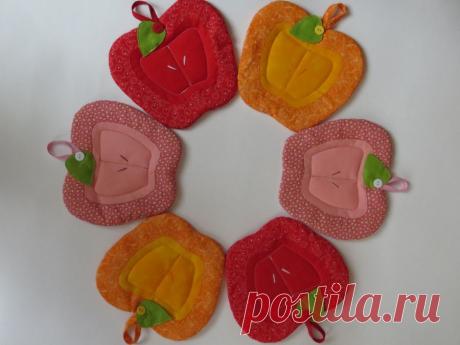 Прихватки &quot;Яблочки&quot;№2.