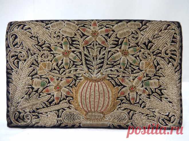 Vintage Indian Heavy Gold, Silver, & Color Metallic Embroidered Clutch. Zardozi? | eBay