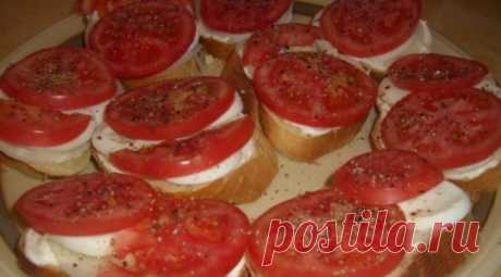 Бутерброды с помидором