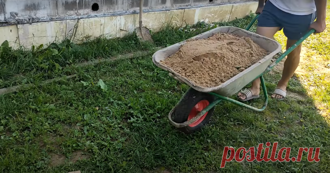 Бескамерное колесо для садовой тачки из старого колеса и монтажной пе ...