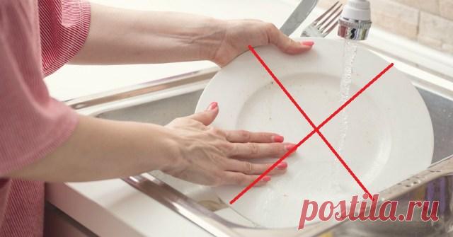 Почему нельзя мыть посуду в гостях — Копилочка полезных советов