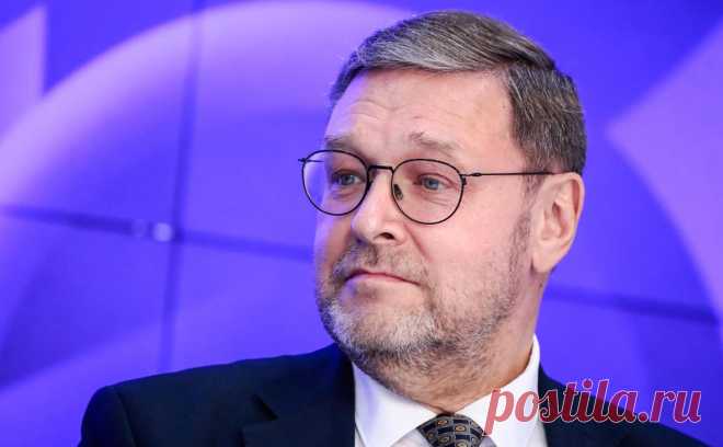 Сенатор объяснил причину списания Россией долгов развивающимся странам. Россия списывает долги развивающимся странам для продолжения сотрудничества в рамках действующего законодательства, сообщил зампред Совета Федерации Константин Косачев на полях Парламентского форума в Туркменбаши.