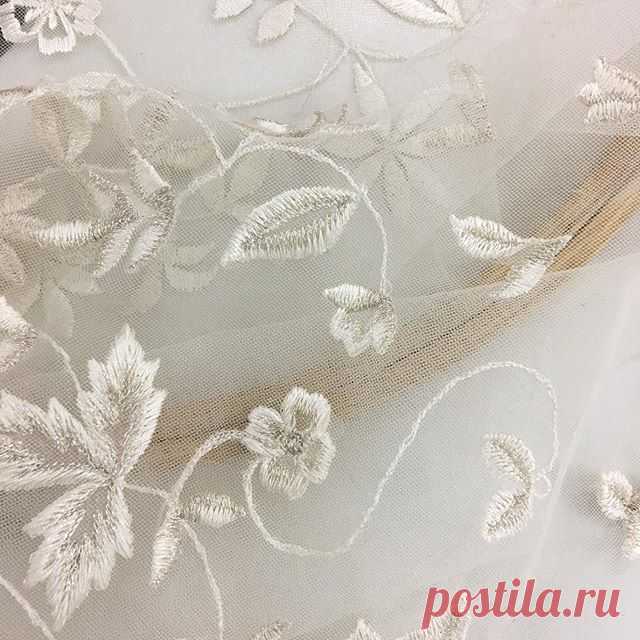 New light and airy beginnings fit for a fabulous sunny Monday...
#embroidery #floral #design #vines and #leaves #madebyhand #beading #threadwork #artisanal #bridal and #fashion #dressmaking #craftsmanship