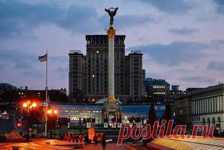 Украина решила выйти из соглашения о льготах ветеранам Великой Отечественной. Представитель кабинета министров в Верховной Раде Тарас Мельничук сообщил, что украинское правительство одобрило выход из соглашения стран СНГ о материальной поддержке и льготах для ветеранов Великой Отечественной войны. По его словам, соглашение, подписанное 9 декабря 1994 года в Москве, «утратило актуальность».