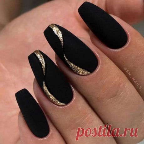 Классический черный маникюр: эффектно, стильно, модно