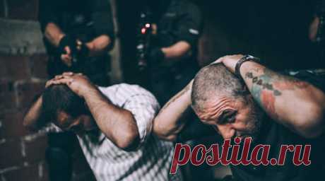 Муфтий: захватившие заложников в ИК-19 радикалы не имеют отношения к исламу. Радикалы, захватившие заложников в ИК-19 под Волгоградом, не имеют отношения к исламу, и никаких переговоров с ними не должно было вестись. Об этом заявил муфтий Волгоградской области Бата Кифах Мохамад. Читать далее