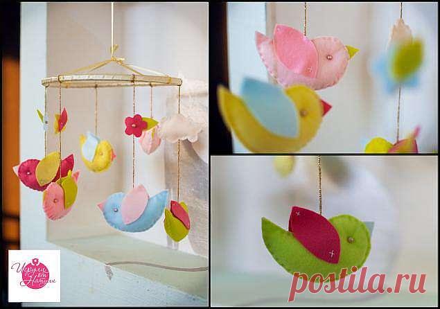 Мобиль в детскую кроватку &#8216;Птички&#8217; - делаем своими руками