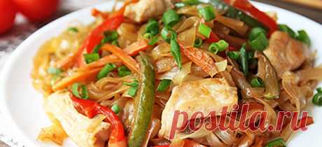 Рисовая лапша с курицей и овощами рецепт в домашних условиях с фото