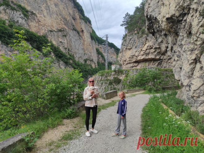 Старая колёсная дорога Черекского ущелья. Кабардино-Балкария