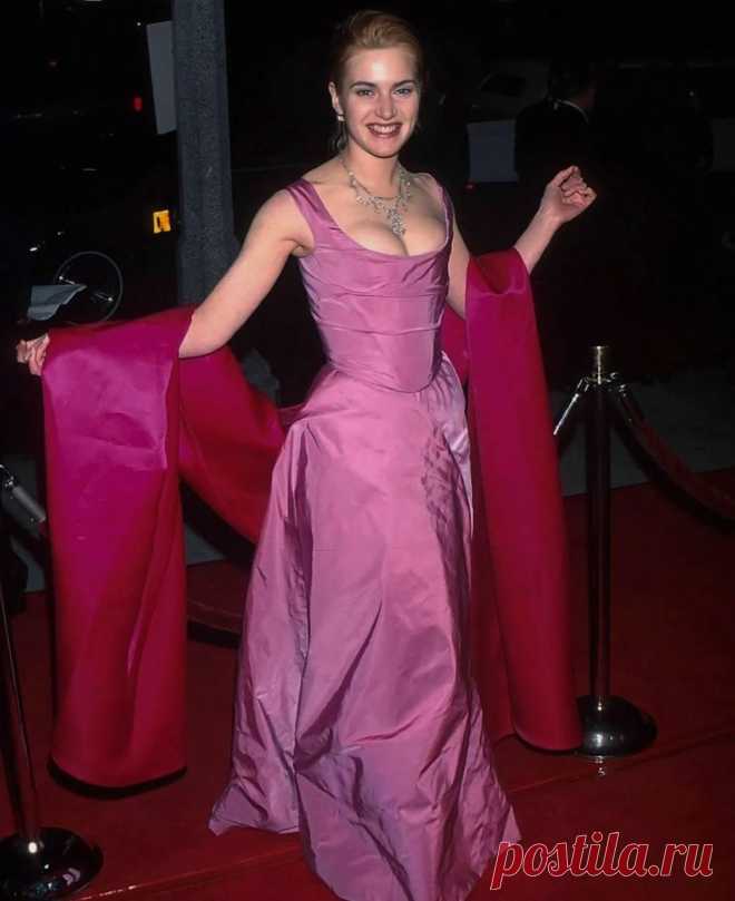Кейт Уинслет в Vivienne Westwood на «Оскаре» 1996 года.