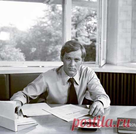 АЛЕКСАНДР ВАСИЛЬЕВ&amp;ДРУЗЬЯ
МАРИЯ СМИРНОВА