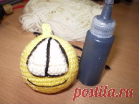 KNITTED SMILEY CROCHET