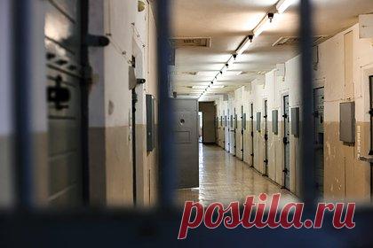 Российскому фотографу предъявили обвинения в госизмене. Следователи ФСБ России предъявили пермскому фотографу и музыканту Григорию Скворцову официальное обвинение в рамках расследования уголовного дела о государственной измене. Скворцова арестовали в ноябре 2023 года. Накануне, в понедельник, срок ареста обвиняемому продлили. Он содержится в СИЗО «Лефортово».