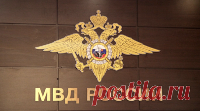 Колокольцев наградил херсонских полицейских за смелость в экстремальной ситуации. Министр внутренних дел России Владимир Колокольцев подписал приказ о награждении заместителя начальника линейного отдела МВД России — начальника следственной группы Херсонского линейного отдела МВД России на транспорте и оперуполномоченного отделения уголовного розыска ведомственными медалями «За смелость во имя спасения». Читать далее