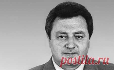 Умер разработчик снарядов к системам «Град» и «Ураган». Умер конструктор Анатолий Капчиц, под руководством которого создавались боеприпасы к реактивным системам залпового огня «Град», «Град-1», «Ураган», «ТОС-1» и «Огонь», сообщает ТАСС со ссылкой на пресс-службу научно-производственного объединения «Сплав» им.