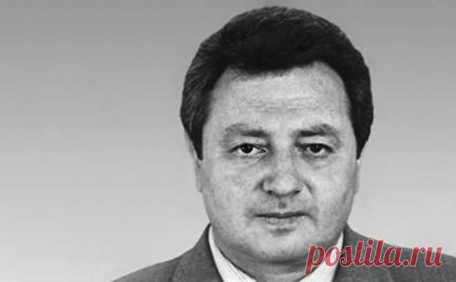 Умер разработчик снарядов к системам «Град» и «Ураган». Умер конструктор Анатолий Капчиц, под руководством которого создавались боеприпасы к реактивным системам залпового огня «Град», «Град-1», «Ураган», «ТОС-1» и «Огонь», сообщает ТАСС со ссылкой на пресс-службу научно-производственного объединения «Сплав» им.