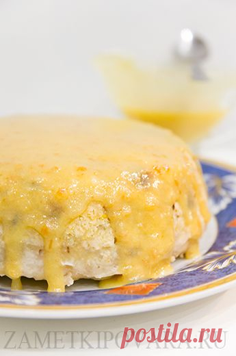 Заварной пудинг с финиками и карамельным соусом.