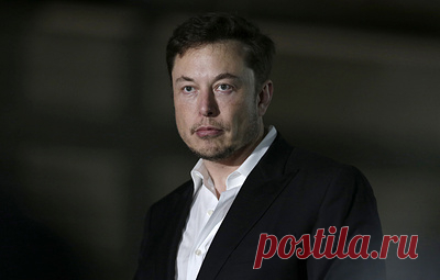 Маск заявил, что пытался встретиться с Куком, чтобы обсудить покупку Tesla компанией Apple. Таким образом глава Tesla прокомментировал выход книги, в которой утверждается, что Илон Маск и Тим Кук обсуждали данную сделку, но якобы поспорили о распределении руководящих постов