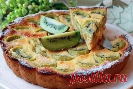 Диетическая творожная запеканка с бананом и киви